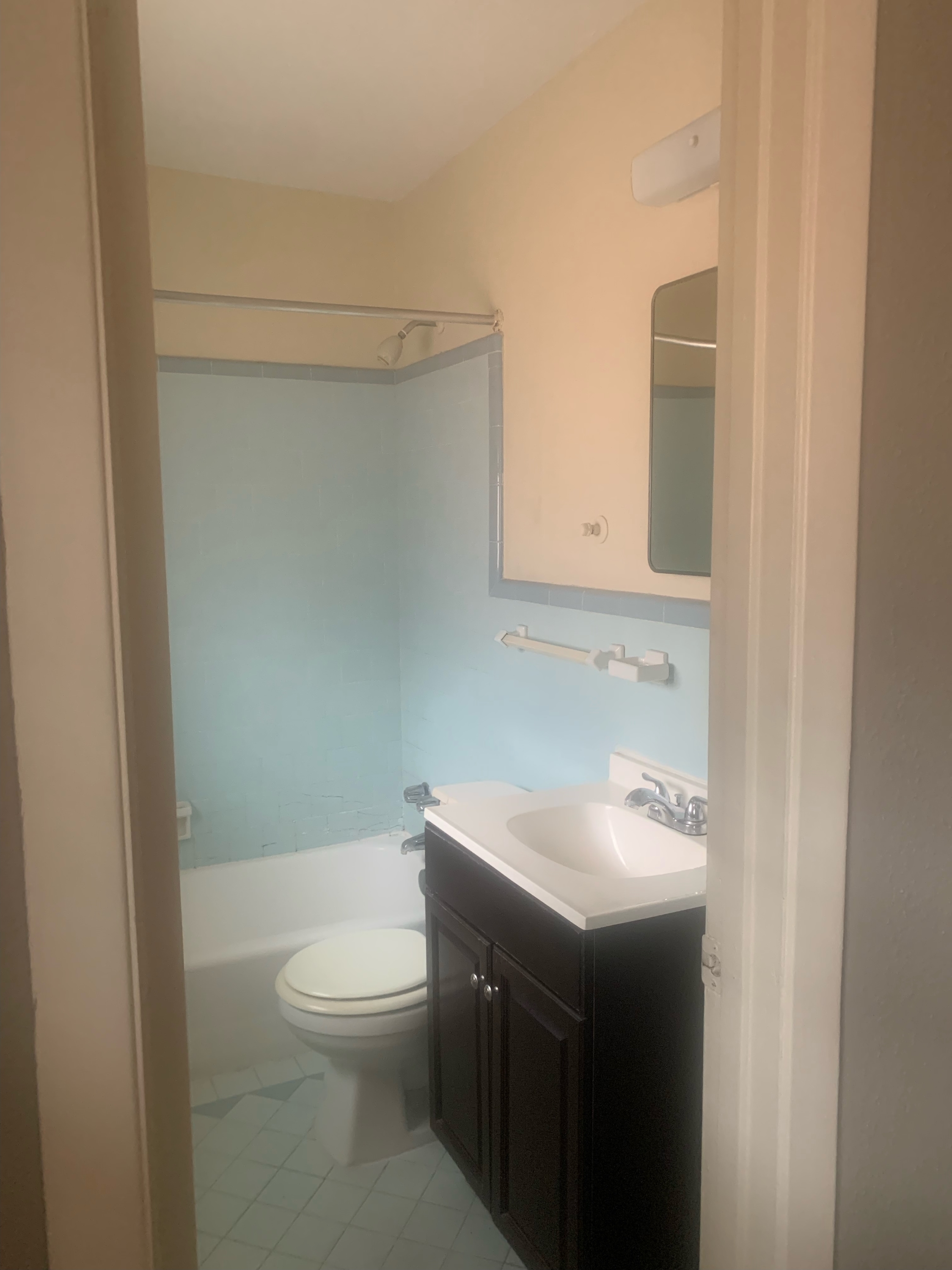 5902 Ardmore Street Apt. 17